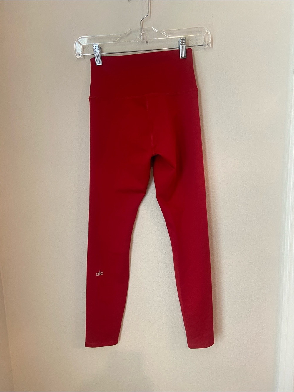 Alo Yoga Airlift High-Waist Leggings Red Size Small 25” Inseam